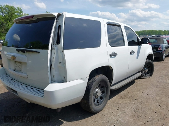 ✅ 2009 Chevrolet Tahoe Police • VIN: 1GNEC03099R241239 • Lot: 42157300. Wystawiony na IAAI z przebiegiem 148 704 mil. Bezpłatny archiwum sprzedaży aukcyjnych z USA i szczegółowy raport historii pojazdu na DreamBid. Zdjęcie 4.