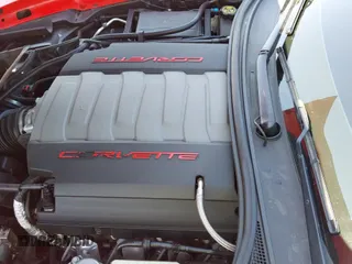 ✅ 2015 Chevrolet Corvette Z51 1LT • VIN: 1G1YH2D78F5100771 • Lot: 42960742. Wystawiony na IAAI z przebiegiem 50 504 mil. Bezpłatny archiwum sprzedaży aukcyjnych z USA i szczegółowy raport historii pojazdu na DreamBid. Zdjęcie 19.