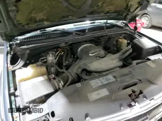 ✅ 2002 Chevrolet Suburban LS • VIN: 3GNFK16Z62G287415 • Лот: 85424994. Опубликован ранее на Copart с пробегом 313 778 миль. Бесплатный доступ к архиву аукционных продаж из США и подробный отчёт об истории автомобиля на DreamBid. Изображение 14.