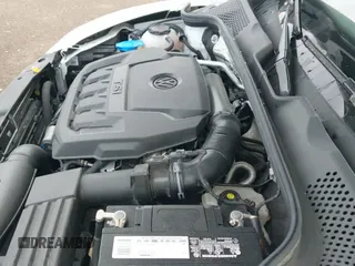 ✅ 2019 Volkswagen Beetle S • VIN: 3VW5DAAT8KM501241 • Lot: 42205422. Wystawiony na IAAI z przebiegiem 5 280 mil. Bezpłatny archiwum sprzedaży aukcyjnych z USA i szczegółowy raport historii pojazdu na DreamBid. Zdjęcie 19.