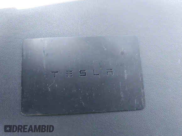 ✅ 2018 Tesla Model 3 Long Range Battery • VIN: 5YJ3E1EB4JF068190 • Lot: 45307851. Wystawiony na IAAI z przebiegiem 94 706 mil. Bezpłatny archiwum sprzedaży aukcyjnych z USA i szczegółowy raport historii pojazdu na DreamBid. Zdjęcie 11.