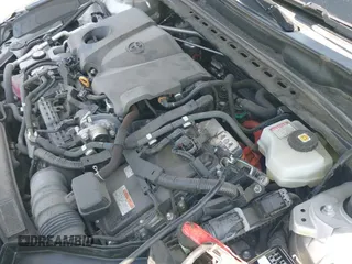 ✅ 2021 Toyota Camry Hybrid SE • VIN: 4T1G31AK3MU556468 • Lot: 43047647. Listed on IAAI with 49,398 mi. Free auction sales archive from the USA and detailed vehicle history report at DreamBid. Image 22.