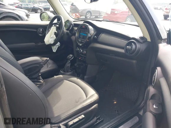 ✅ 2019 MINI Hardtop Cooper • VIN: WMWXP5C53K2H97589 • Лот: 42617936. Опубликован ранее на IAAI с пробегом 50 528 миль. Бесплатный доступ к архиву аукционных продаж из США и подробный отчёт об истории автомобиля на DreamBid. Изображение 5.