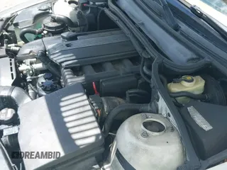 ✅ 2006 BMW 3 Series 325Ci • VIN: WBABW33466PX86665 • Lot: 43003623. Wystawiony na IAAI z przebiegiem 156 238 mil. Bezpłatny archiwum sprzedaży aukcyjnych z USA i szczegółowy raport historii pojazdu na DreamBid. Zdjęcie 12.