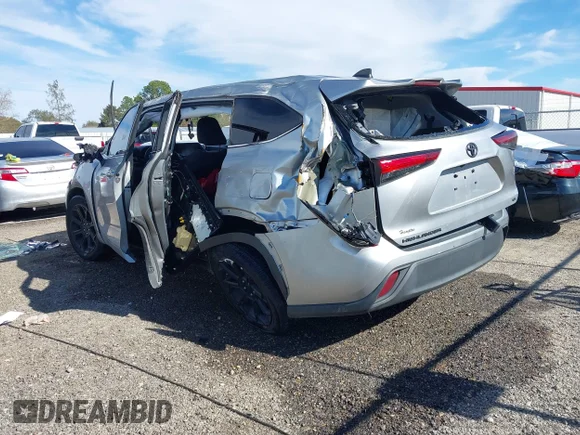 ✅ 2022 Toyota Highlander LE • VIN: 5TDZZRAH1NS125261 • Lot: 44124429. Wystawiony na IAAI z przebiegiem 51 515 mil. Bezpłatny archiwum sprzedaży aukcyjnych z USA i szczegółowy raport historii pojazdu na DreamBid. Zdjęcie 3.