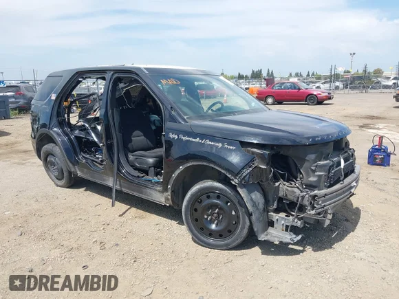 ✅ 2015 Ford Police Interceptor Utility • VIN: 1FM5K8AT0FGB98596 • Лот: 42052295. Опубліковано раніше на IAAI з пробігом Не вказано. Безкоштовний доступ до архіву аукціонних продажів зі США та докладний звіт про історію автомобіля на DreamBid. Зображення 1.