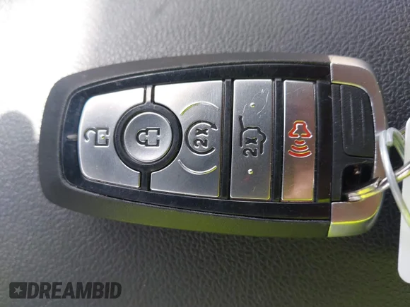 ✅ 2022 Ford Escape Titanium Hybrid • VIN: 1FMCU9DZ7NUA91505 • Lot: 42958203. Wystawiony na IAAI z przebiegiem 34 438 mil. Bezpłatny archiwum sprzedaży aukcyjnych z USA i szczegółowy raport historii pojazdu na DreamBid. Zdjęcie 11.