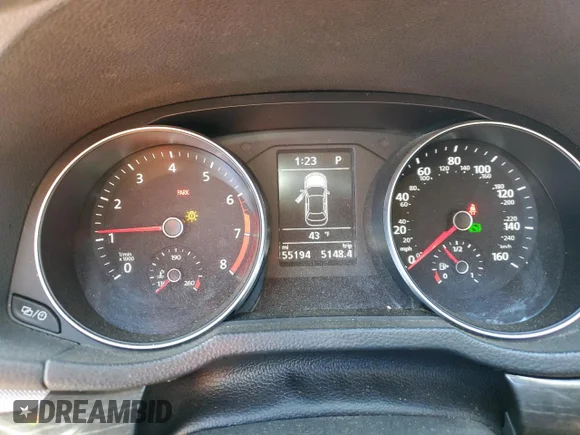 ✅ 2018 Volkswagen Passat SE • VIN: 1VWBA7A3XJC025279 • Lot: 47841893. Wystawiony na Copart z przebiegiem 55 194 mil. Bezpłatny archiwum sprzedaży aukcyjnych z USA i szczegółowy raport historii pojazdu na DreamBid. Zdjęcie 9.