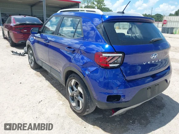 ✅ 2023 Hyundai Venue SEL • VIN: KMHRC8A39PU267884 • Lot: 42785093. Wystawiony na IAAI z przebiegiem 51 444 mil. Bezpłatny archiwum sprzedaży aukcyjnych z USA i szczegółowy raport historii pojazdu na DreamBid. Zdjęcie 3.