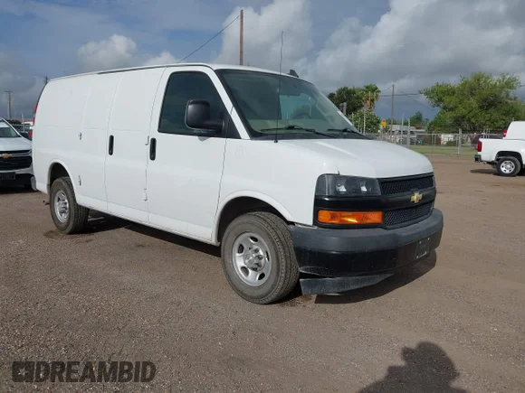 ✅ 2020 Chevrolet Express Cargo • VIN: 1GCWGAFP8L1178947 • Lot: 45310374. Wystawiony na IAAI z przebiegiem 60 104 mil. Bezpłatny archiwum sprzedaży aukcyjnych z USA i szczegółowy raport historii pojazdu na DreamBid. Zdjęcie 1.