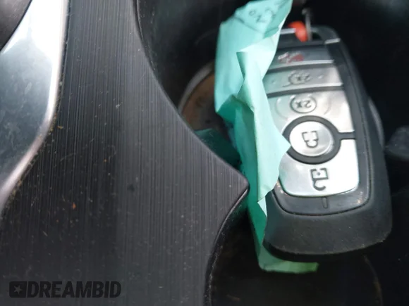 ✅ 2021 Ford Escape Titanium Plug-In Hybrid • VIN: 1FMCU0LZ4MUA53273 • Lot: 42696925. Wystawiony na IAAI z przebiegiem 39 933 mil. Bezpłatny archiwum sprzedaży aukcyjnych z USA i szczegółowy raport historii pojazdu na DreamBid. Zdjęcie 11.