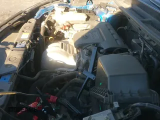 ✅ 2018 Toyota RAV4 XLE • VIN: JTMWFREV3JJ725539 • Lot: 43540960. Listed on IAAI with 76,915 mi. Free auction sales archive from the USA and detailed vehicle history report at DreamBid. Image 18.