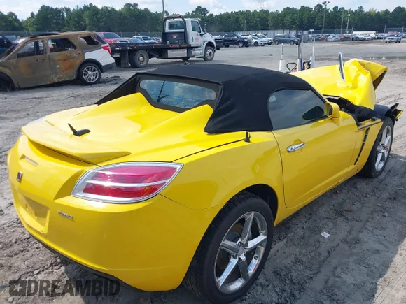 ✅ 2008 Saturn Sky Red Line • VIN: 1G8MF35X68Y119069 • Lot: 43039139. Wystawiony na IAAI z przebiegiem 26 836 mil. Bezpłatny archiwum sprzedaży aukcyjnych z USA i szczegółowy raport historii pojazdu na DreamBid. Zdjęcie 4.