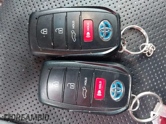 ✅ 2021 Toyota Venza LE • VIN: JTEAAAAH2MJ017339 • Lot: 44009349. Wystawiony na IAAI z przebiegiem 112 454 mil. Bezpłatny archiwum sprzedaży aukcyjnych z USA i szczegółowy raport historii pojazdu na DreamBid. Zdjęcie 11.