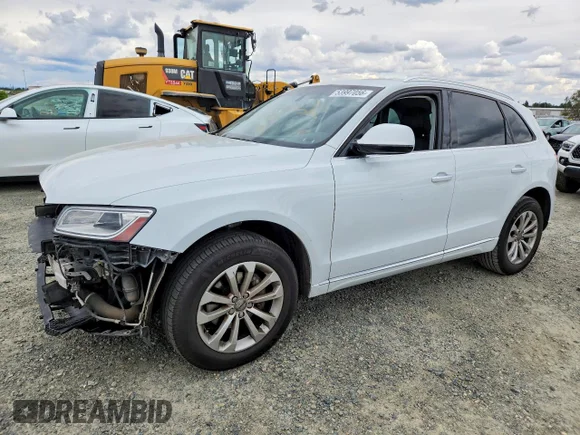 ✅ 2015 Audi Q5 Premium Plus • VIN: WA1LFAFP4FA070880 • Lot: 53997056. Wystawiony na Copart z przebiegiem 121 946 mil. Bezpłatny archiwum sprzedaży aukcyjnych z USA i szczegółowy raport historii pojazdu na DreamBid. Zdjęcie 1.