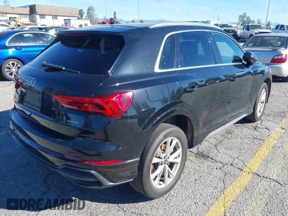 ✅ 2021 Audi Q3 S line Premium • VIN: WA1DECF34M1148569 • Lot: 44115633. Wystawiony na IAAI z przebiegiem 81 492 mil. Bezpłatny archiwum sprzedaży aukcyjnych z USA i szczegółowy raport historii pojazdu na DreamBid. Zdjęcie 4.