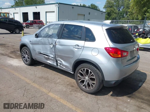 ✅ 2017 Mitsubishi Outlander ES • VIN: JA4AR3AU6HZ001037 • Lot: 43166029. Wystawiony na IAAI z przebiegiem 68 692 mil. Bezpłatny archiwum sprzedaży aukcyjnych z USA i szczegółowy raport historii pojazdu na DreamBid. Zdjęcie 3.