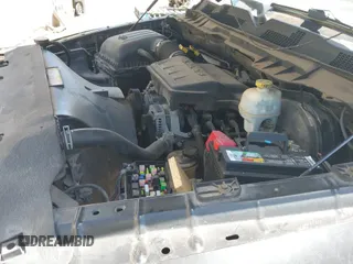 ✅ 2009 Dodge 1500 SLT • VIN: 1D3HB16P89J512966 • Lot: 42771974. Wystawiony na IAAI z przebiegiem 301 701 mil. Bezpłatny archiwum sprzedaży aukcyjnych z USA i szczegółowy raport historii pojazdu na DreamBid. Zdjęcie 17.