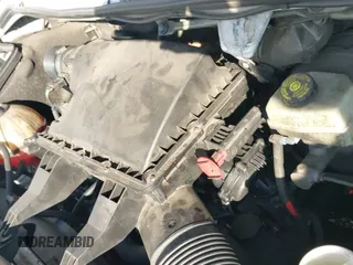 ✅ 2011 Mercedes-Benz Sprinter Cargo • VIN: WD3PE8CB2B5579732 • Lot: 42638577. Wystawiony na IAAI z przebiegiem 357 177 mil. Bezpłatny archiwum sprzedaży aukcyjnych z USA i szczegółowy raport historii pojazdu na DreamBid. Zdjęcie 19.