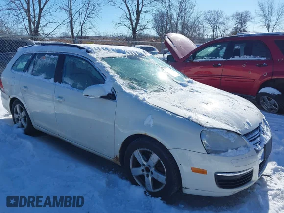 ✅ 2009 Volkswagen Jetta SE • VIN: 3VWTM71K09M251215 • Lot: 44244709. Listed on IAAI with 124,989 mi. Free auction sales archive from the USA and detailed vehicle history report at DreamBid. Image 1.