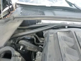 ✅ 2017 Porsche Macan GTS • VIN: WP1AG2A54HLB51227 • Лот: 70250225. Опубликован ранее на Copart с пробегом 79 626 миль. Бесплатный доступ к архиву аукционных продаж из США и подробный отчёт об истории автомобиля на DreamBid. Изображение 16.