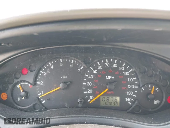 ✅ 2000 Ford Focus ZTS • VIN: 1FAFP383XYW112826 • Lot: 42082031. Wystawiony na IAAI z przebiegiem 160 638 mil. Bezpłatny archiwum sprzedaży aukcyjnych z USA i szczegółowy raport historii pojazdu na DreamBid. Zdjęcie 7.