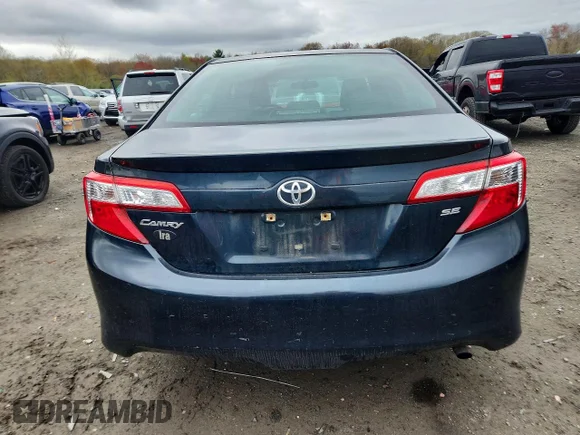✅ 2014 Toyota Camry SE • VIN: 4T1BF1FK1EU384176 • Lot: 50387256. Wystawiony na Copart z przebiegiem 178 610 mil. Bezpłatny archiwum sprzedaży aukcyjnych z USA i szczegółowy raport historii pojazdu na DreamBid. Zdjęcie 6.