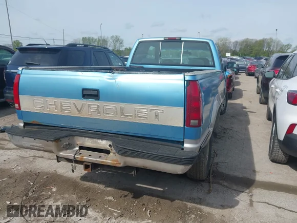 ✅ 1994 Chevrolet K2500 • VIN: 1GCGK29K3RE284801 • Лот: 45000478. Опубликован ранее на IAAI с пробегом 244 099 миль. Бесплатный доступ к архиву аукционных продаж из США и подробный отчёт об истории автомобиля на DreamBid. Изображение 4.