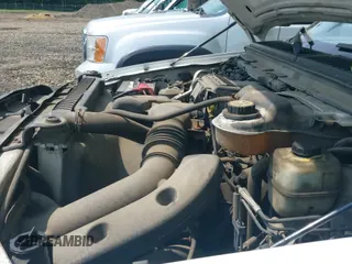 ✅ 2005 Ford F-250 XL • VIN: 1FTNF20565EC97586 • Lot: 42387770. Listed on IAAI with 252,020 mi. Free auction sales archive from the USA and detailed vehicle history report at DreamBid. Image 12.