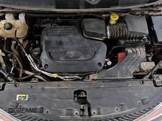 ✅ 2021 Chrysler Voyager LX • VIN: 2C4RC1CG3MR580269 • Lot: 90282275. Wystawiony na Copart z przebiegiem 389 924 mil. Bezpłatny archiwum sprzedaży aukcyjnych z USA i szczegółowy raport historii pojazdu na DreamBid. Zdjęcie 15.