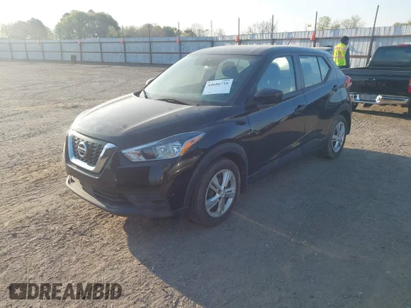 ✅ 2020 Nissan Kicks S • VIN: 3N1CP5BV3LL524526 • Lot: 44686716. Wystawiony na IAAI z przebiegiem 161 580 mil. Bezpłatny archiwum sprzedaży aukcyjnych z USA i szczegółowy raport historii pojazdu na DreamBid. Zdjęcie 2.