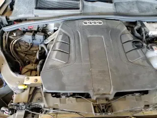 ✅ 2019 Audi Q7 Premium Plus • VIN: WA1LAAF79KD041480 • Lot: 80374455. Wystawiony na Copart z przebiegiem 52 641 mil. Bezpłatny archiwum sprzedaży aukcyjnych z USA i szczegółowy raport historii pojazdu na DreamBid. Zdjęcie 15.