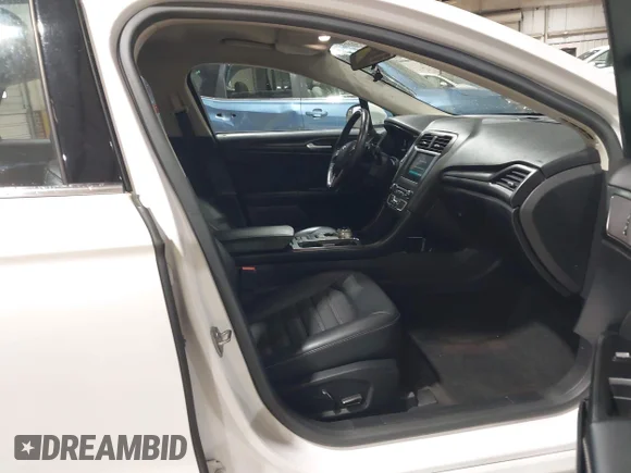 ✅ 2018 Ford Fusion SE • VIN: 3FA6P0HDXJR216653 • Lot: 43895710. Listed on IAAI with 87,995 mi. Free auction sales archive from the USA and detailed vehicle history report at DreamBid. Image 5.