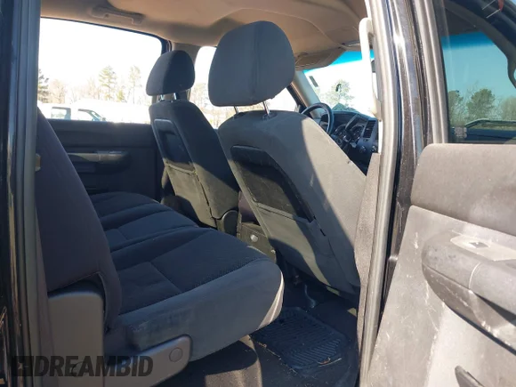 ✅ 2007 Chevrolet Silverado 1500 Work Truck • VIN: 2GCEK13C371608346 • Lot: 41417978. Wystawiony na IAAI z przebiegiem 171 167 mil. Bezpłatny archiwum sprzedaży aukcyjnych z USA i szczegółowy raport historii pojazdu na DreamBid. Zdjęcie 8.