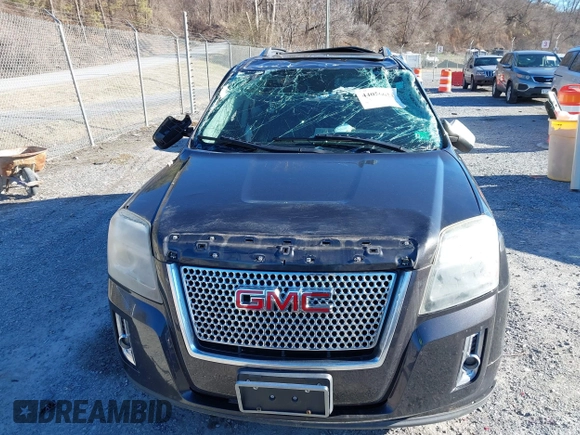 ✅ 2014 GMC Terrain Denali • VIN: 2GKFLZE34E6340800 • Lot: 44056624. Wystawiony na IAAI z przebiegiem 159 943 mil. Bezpłatny archiwum sprzedaży aukcyjnych z USA i szczegółowy raport historii pojazdu na DreamBid. Zdjęcie 6.