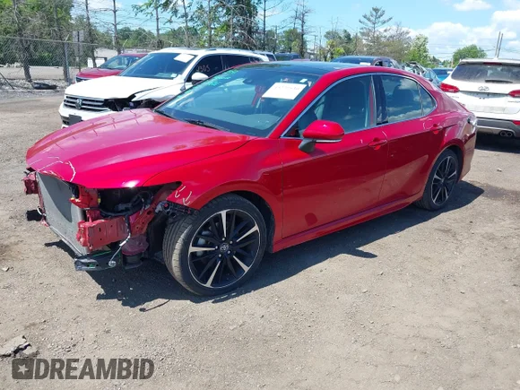 ✅ 2020 Toyota Camry XSE • VIN: 4T1K61AK1LU355846 • Lot: 45239530. Wystawiony na IAAI z przebiegiem 62 728 mil. Bezpłatny archiwum sprzedaży aukcyjnych z USA i szczegółowy raport historii pojazdu na DreamBid. Zdjęcie 2.
