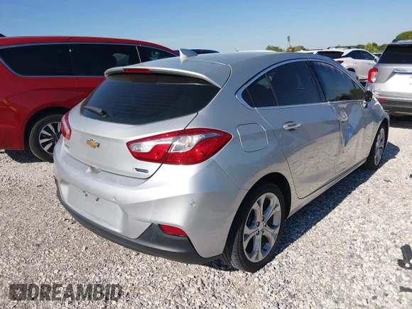 ✅ 2017 Chevrolet Cruze Premier • VIN: 3G1BF6SM3HS579900 • Лот: 44121932. Опубліковано раніше на IAAI з пробігом 215 626 миль. Безкоштовний доступ до архіву аукціонних продажів зі США та докладний звіт про історію автомобіля на DreamBid. Зображення 4.