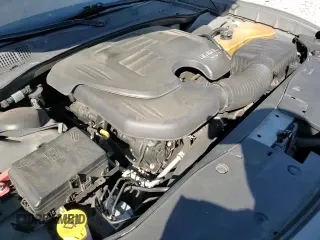 ✅ 2018 Dodge Charger GT • VIN: 2C3CDXJG7JH307754 • Lot: 84468585. Wystawiony na Copart z przebiegiem 140 988 mil. Bezpłatny archiwum sprzedaży aukcyjnych z USA i szczegółowy raport historii pojazdu na DreamBid. Zdjęcie 16.