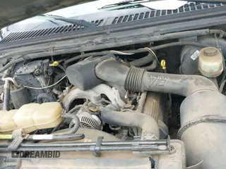 ✅ 2001 Ford F-250 XL • VIN: 1FTNX21S21ED85157 • Lot: 42823512. Listed on IAAI with 296,124 mi. Free auction sales archive from the USA and detailed vehicle history report at DreamBid. Image 16.