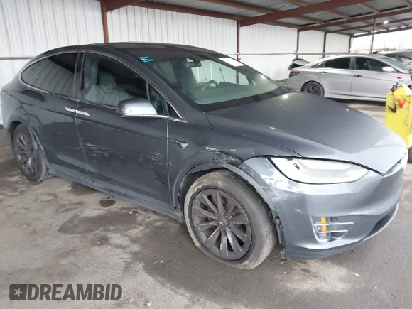 ✅ 2019 Tesla Model X 75D • VIN: 5YJXCBE2XKF152741 • Лот: 44002927. Опубліковано раніше на IAAI з пробігом 70 108 миль. Безкоштовний доступ до архіву аукціонних продажів зі США та докладний звіт про історію автомобіля на DreamBid. Зображення 1.