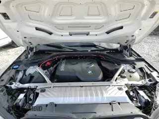 ✅ 2025 BMW X3 30 xDrive • VIN: 5UX53GP00S9Z54787 • Lot: 92432655. Wystawiony na Copart z przebiegiem 15 183 mil. Bezpłatny archiwum sprzedaży aukcyjnych z USA i szczegółowy raport historii pojazdu na DreamBid. Zdjęcie 13.