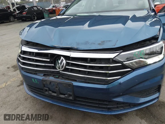 ✅ 2021 Volkswagen Jetta S • VIN: 3VWC57BU8MM002120 • Lot: 45326912. Wystawiony na IAAI z przebiegiem 84 314 mil. Bezpłatny archiwum sprzedaży aukcyjnych z USA i szczegółowy raport historii pojazdu na DreamBid. Zdjęcie 6.