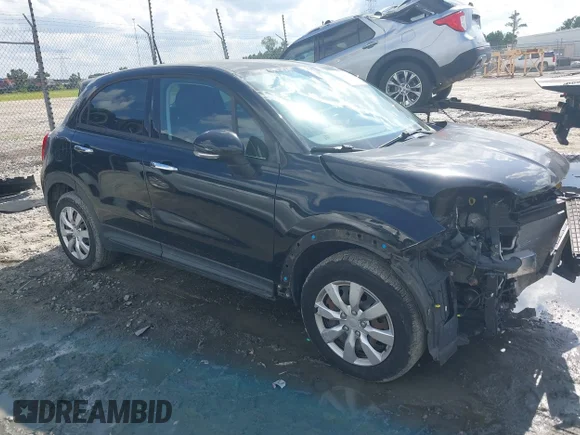 ✅ 2017 FIAT 500X Pop • VIN: ZFBCFXAB8HP576882 • Lot: 42558642. Wystawiony na IAAI z przebiegiem 75 000 mil. Bezpłatny archiwum sprzedaży aukcyjnych z USA i szczegółowy raport historii pojazdu na DreamBid. Zdjęcie 1.