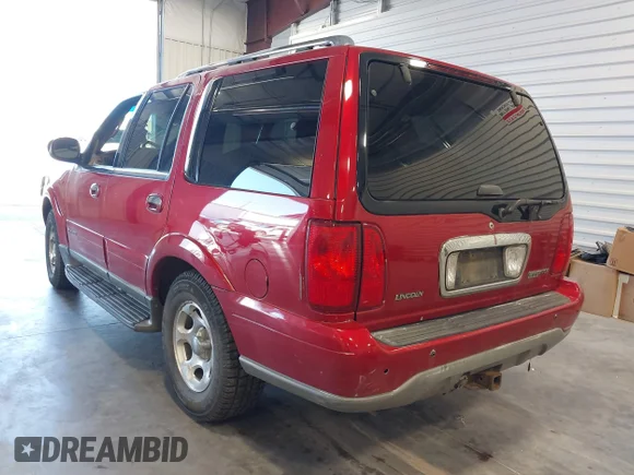 ✅ 2000 Lincoln Navigator • VIN: 5LMPU28A7YLJ02118 • Лот: 43302883. Опубликован ранее на IAAI с пробегом Не указан. Бесплатный доступ к архиву аукционных продаж из США и подробный отчёт об истории автомобиля на DreamBid. Изображение 3.