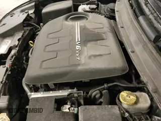 ✅ 2018 Jeep Cherokee Limited • VIN: 1C4PJMDX0JD575770 • Lot: 43788409. Listed on IAAI with 88,998 mi. Free auction sales archive from the USA and detailed vehicle history report at DreamBid. Image 19.