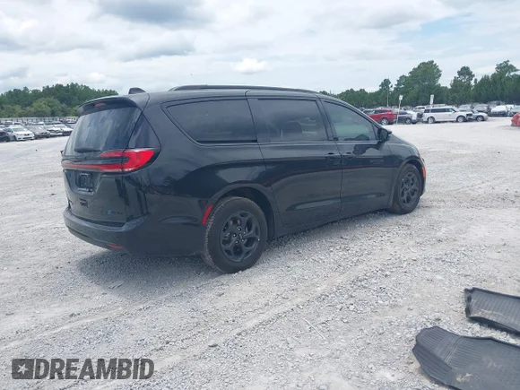 ✅ 2024 Chrysler Pacifica Hybrid Select • VIN: 2C4RC1S73RR103091 • Лот: 42705314. Опубліковано раніше на IAAI з пробігом 63 797 миль. Безкоштовний доступ до архіву аукціонних продажів зі США та докладний звіт про історію автомобіля на DreamBid. Зображення 4.