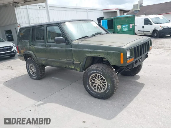 ✅ 1997 Jeep Cherokee Country • VIN: 1J4FJ78S9VL575347 • Лот: 45341342. Опубліковано раніше на IAAI з пробігом 154 772 миль. Безкоштовний доступ до архіву аукціонних продажів зі США та докладний звіт про історію автомобіля на DreamBid. Зображення 1.