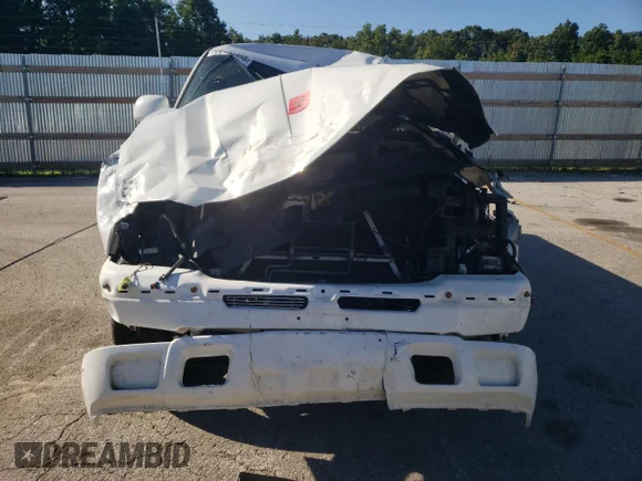 ✅ 2005 Chevrolet Silverado 1500 Work Truck • VIN: 1GCEK14Z65Z296949 • Lot: 64136955. Wystawiony na Copart z przebiegiem 217 289 mil. Bezpłatny archiwum sprzedaży aukcyjnych z USA i szczegółowy raport historii pojazdu na DreamBid. Zdjęcie 5.