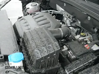 ✅ 2024 Volkswagen Atlas SE • VIN: 1V2DR2CA5RC564499 • Lot: 41672909. Wystawiony na IAAI z przebiegiem 17 119 mil. Bezpłatny archiwum sprzedaży aukcyjnych z USA i szczegółowy raport historii pojazdu na DreamBid. Zdjęcie 18.