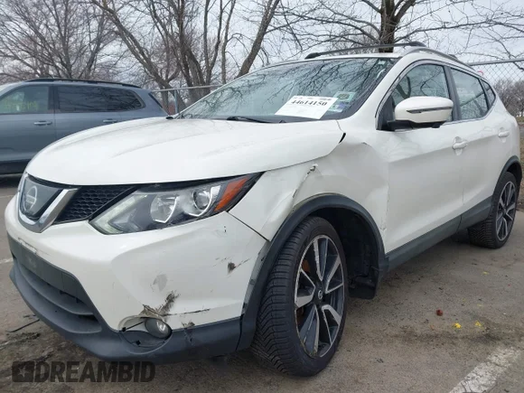 ✅ 2019 Nissan Rogue SV • VIN: JN1BJ1CR7KW626539 • Lot: 44614150. Wystawiony na IAAI z przebiegiem 87 501 mil. Bezpłatny archiwum sprzedaży aukcyjnych z USA i szczegółowy raport historii pojazdu na DreamBid. Zdjęcie 6.